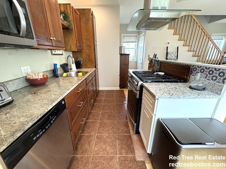 Building Photo - 4 North Crescent Circuit