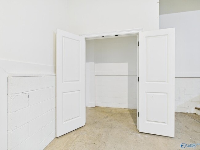 Building Photo - 69 Town Center Dr NW