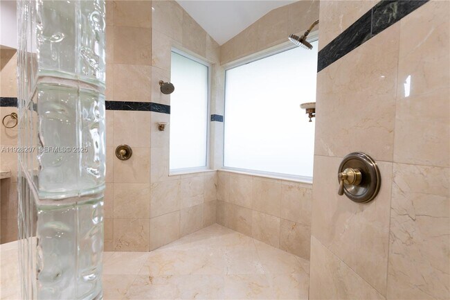 Building Photo - 7440 SW 170th Terrace