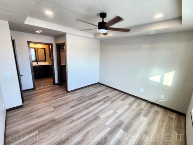 Building Photo - 1605 Neil Ave
