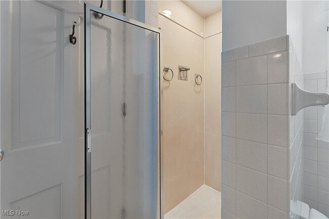 Building Photo - 4185 Adeer Dr