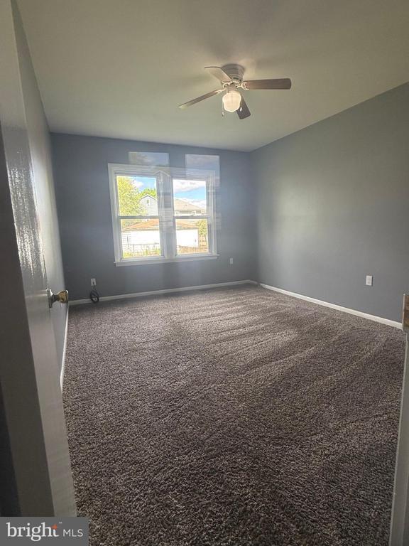 Building Photo - 75 Melrose Ave