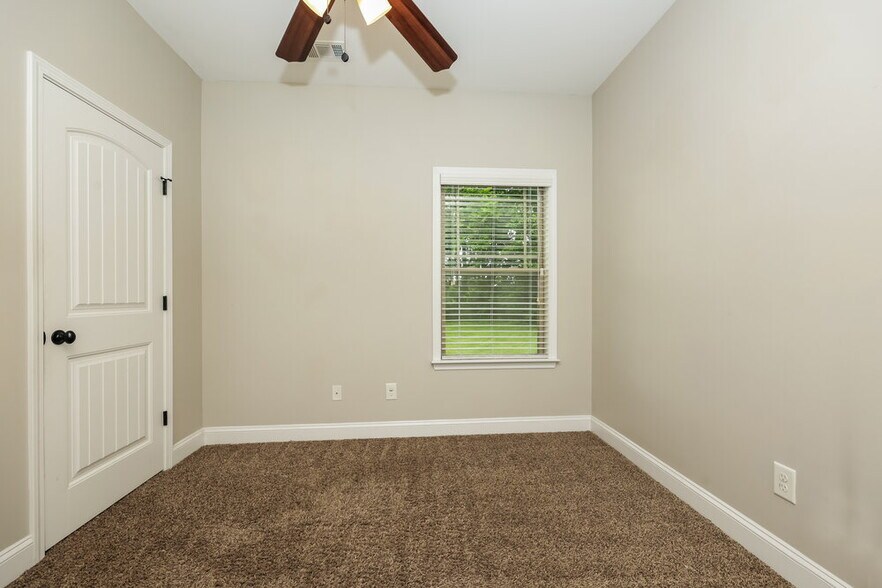 Building Photo - 2338 Tortuga Ct