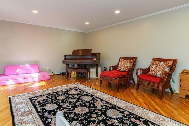 Building Photo - 55 S Merkle Rd