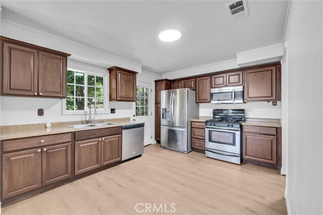 Building Photo - 18515 Los Machos Dr