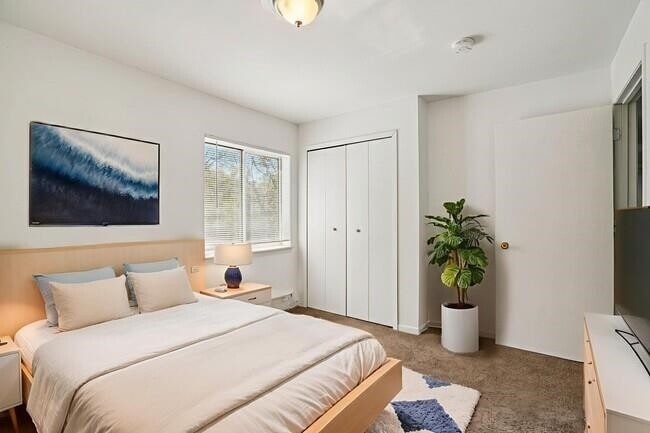 Building Photo - 1132 Morraine View Dr