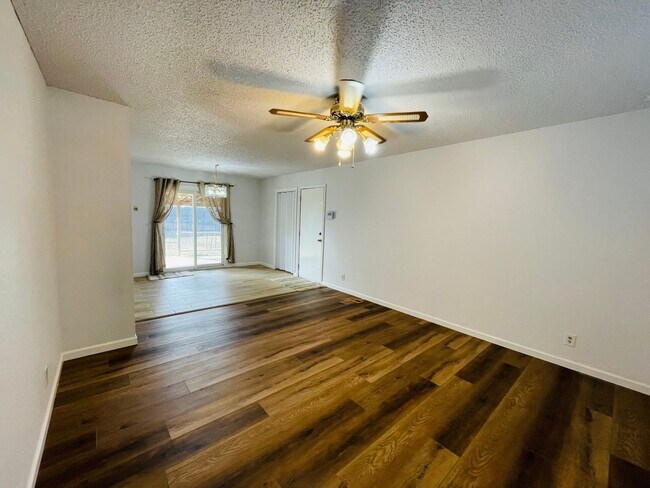 Building Photo - Current remolded home in Union School District