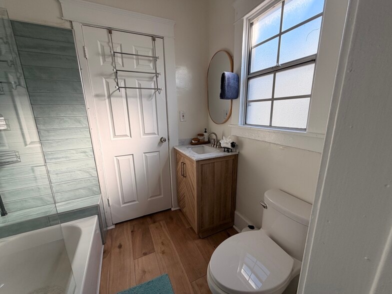 Building Photo - 510 N St Andrews Pl