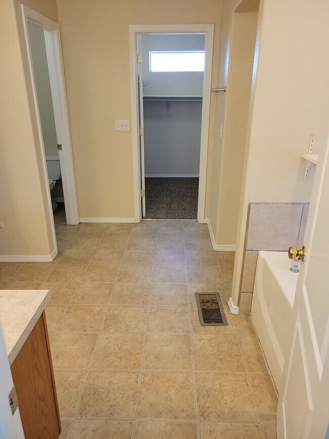 Building Photo - 4 Bedroom Home off Mesa Grande and Hwy 70
