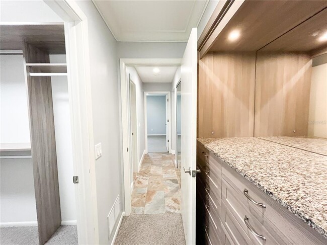 Building Photo - 3502 Sunbeam Dr
