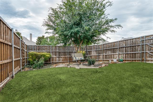 Building Photo - 412 Red Castle Dr