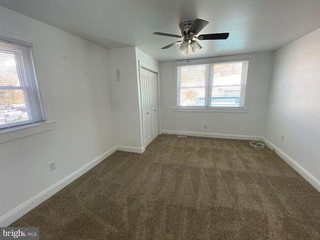 Building Photo - 106 S Walnut St