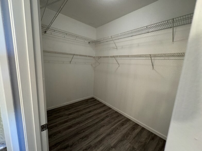Building Photo - 17161 Alva Rd