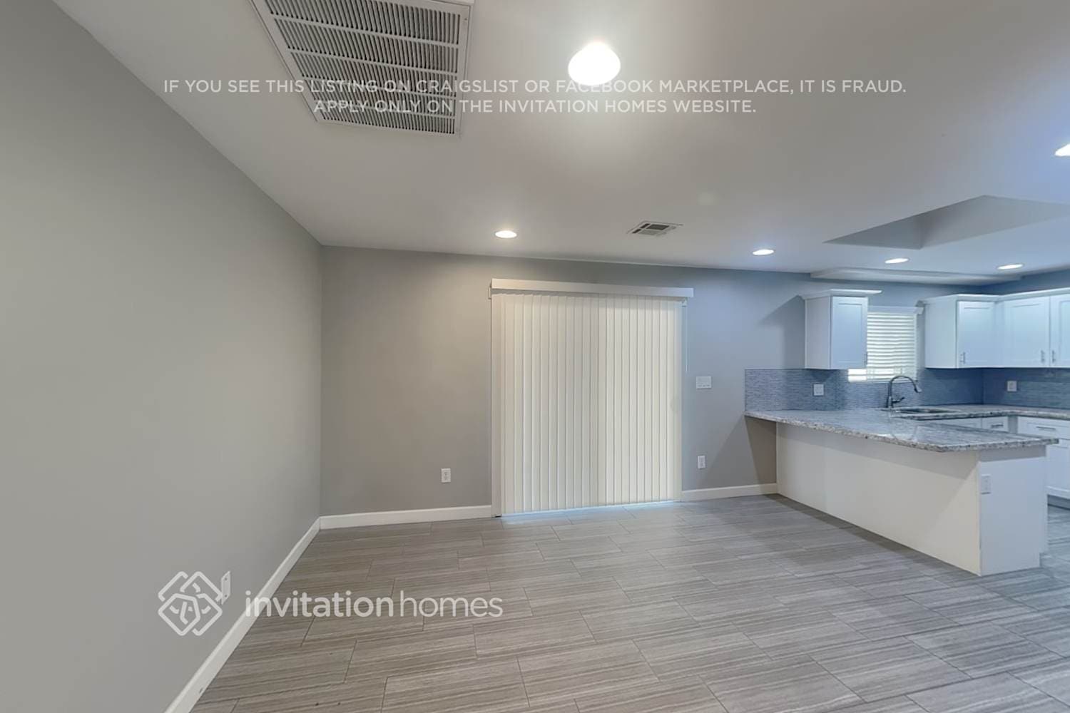 Building Photo - 5424 S El Camino Dr