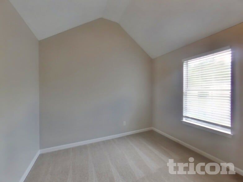 Building Photo - 4421 Gladewood Run