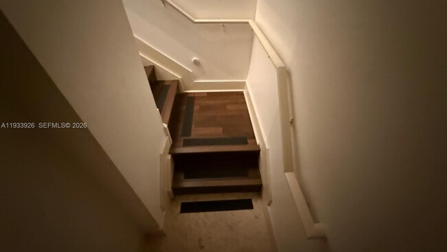 Building Photo - 2961 NE 185th St