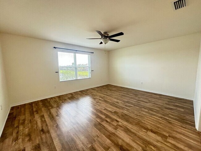 Building Photo - 10126 Celtic Ash Dr