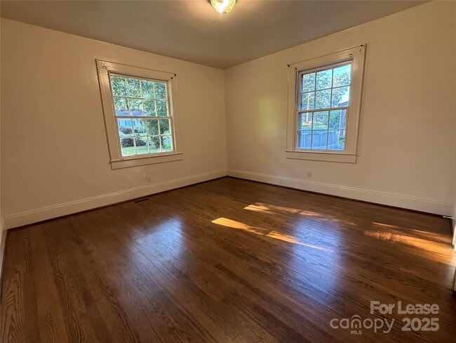 Building Photo - 505 Franklin Ave