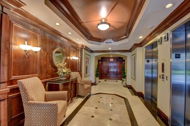Building Photo - 3606 S Ocean Blvd