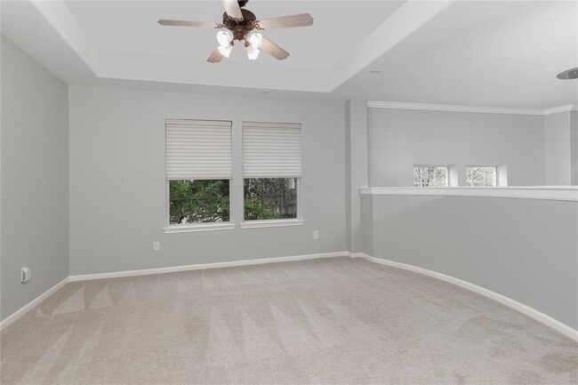 Building Photo - 2 E Pipers Green St