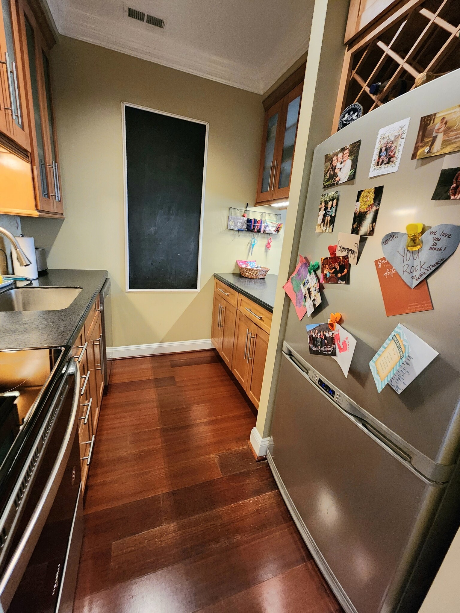 Building Photo - 8 Andrew Pl