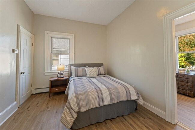 Building Photo - 1165 Chalkstone Ave