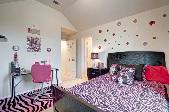 Building Photo - 8219 Peppervine Ct