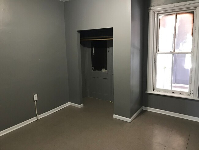 Building Photo - 29 Elberon Pl