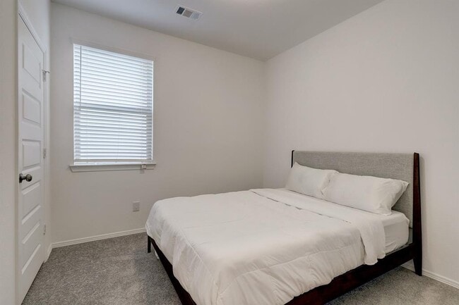 Building Photo - 21306 Nova Wy