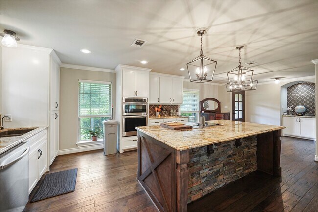 Building Photo - 143 Linnwood Dr