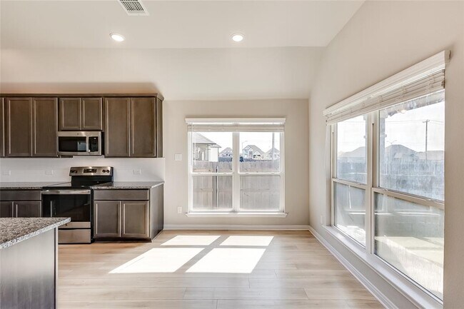 Building Photo - 7747 Merry Oaks Cv