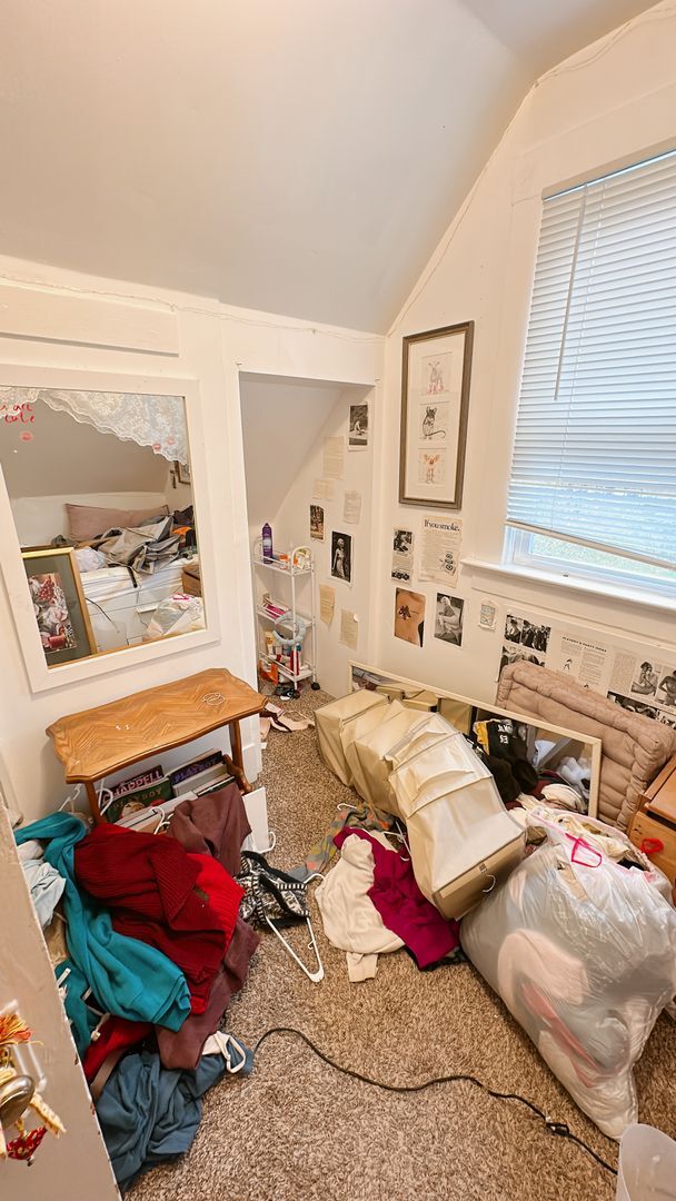 Building Photo - PRELEASE:  4+bdrm/1bath near WWU + Sehome Hill