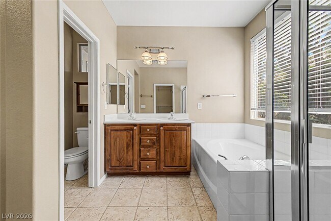 Building Photo - 758 Rise Canyon Dr
