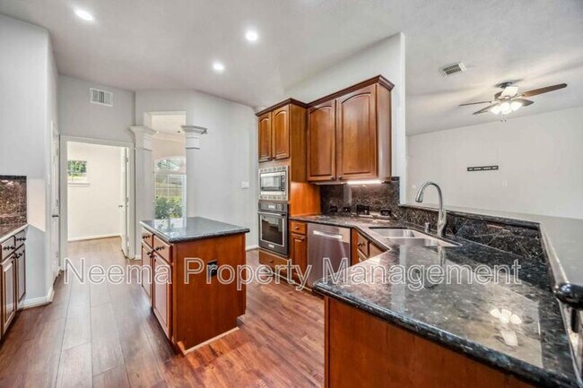 Building Photo - 23822 Wellington Ct Blvd