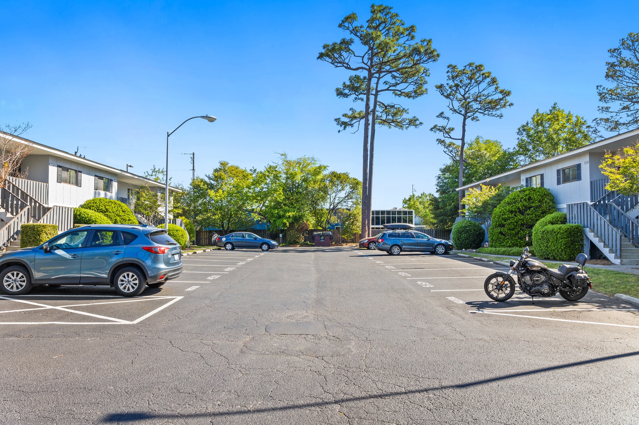 Parking - 4507 Holly Tree Rd