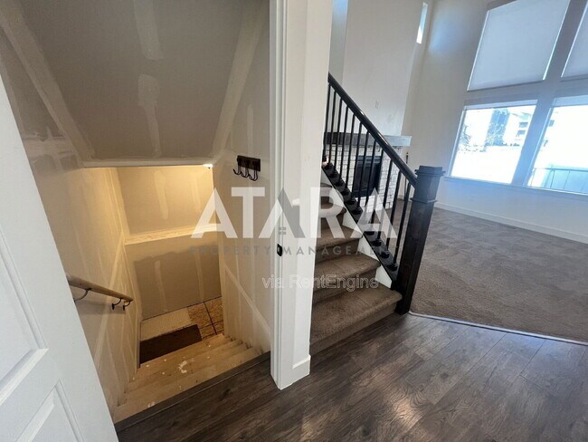 Building Photo - 1788 W Fall Brook Dr