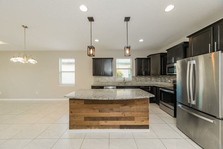 Building Photo - 3687 Moca Dr