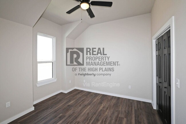 Building Photo - 4710 Clive Ave