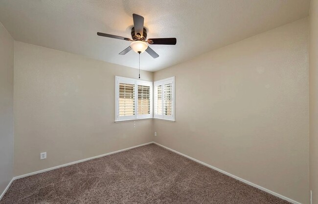 Building Photo - 3 BR 2.5 BA available soon