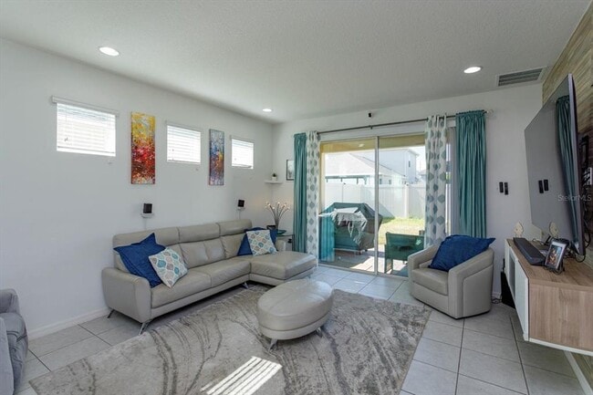 Building Photo - 2736 Giralda Ct