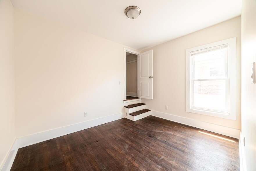 Building Photo - 1224/1226 Virginia Park - FDR - A