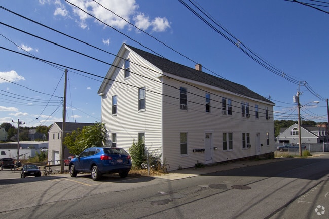 Building Photo - 23 Mason St