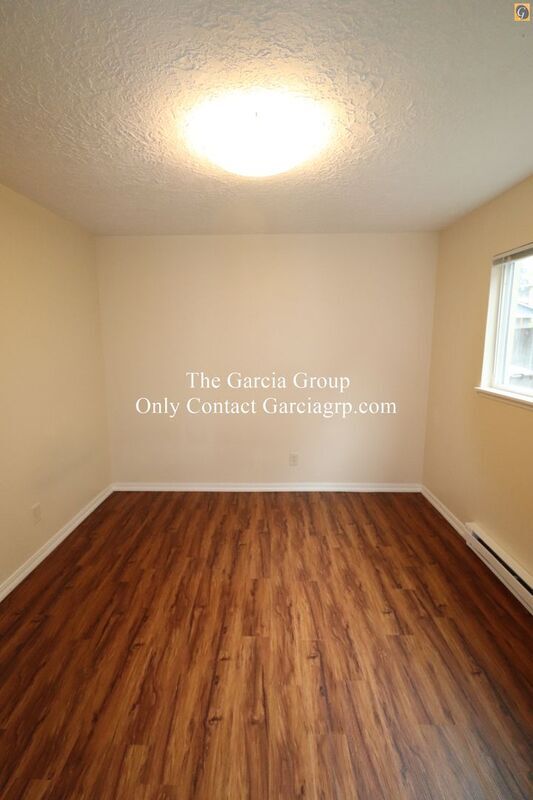 Building Photo - 22923 SW Pine St