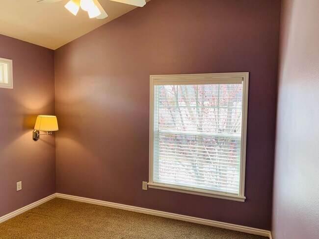 Building Photo - Beautiful Home In South East Boise!