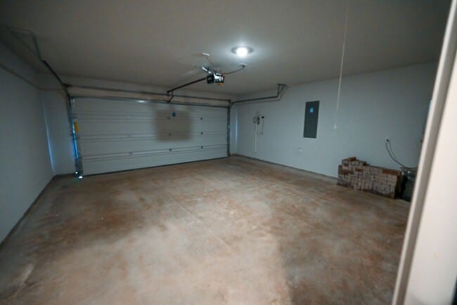 Building Photo - Beautiful Home in Springtown