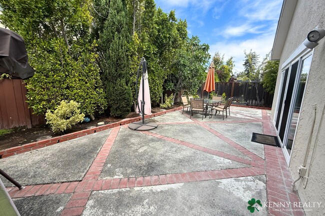 Building Photo - Charming Foster City Home with Outdoor Liv...