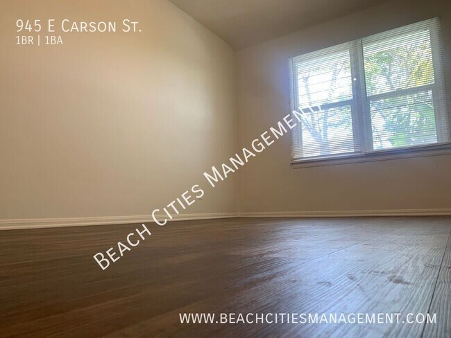Building Photo - 945 E Carson St