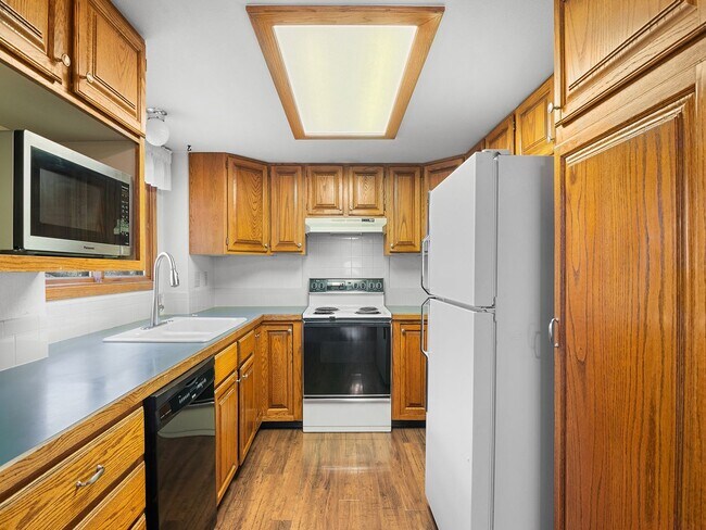 Building Photo - ? Open & Airy Fort Collins Home Near Harmony | Fireplace, Finished Basement & 2-Car Garage