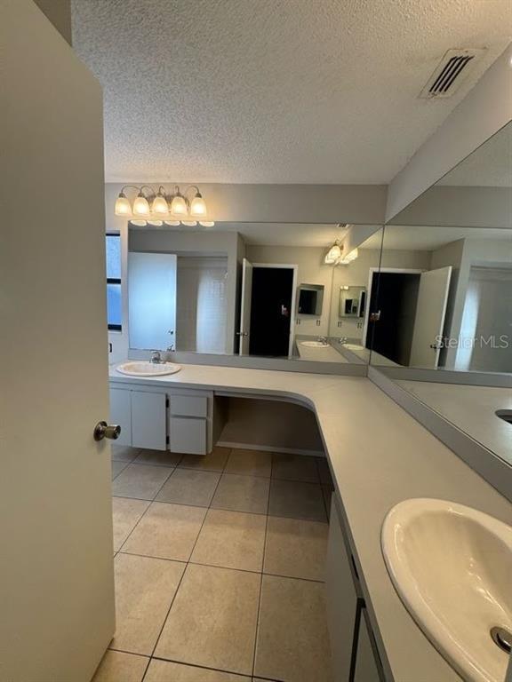 Building Photo - 8208 Wooden Dr