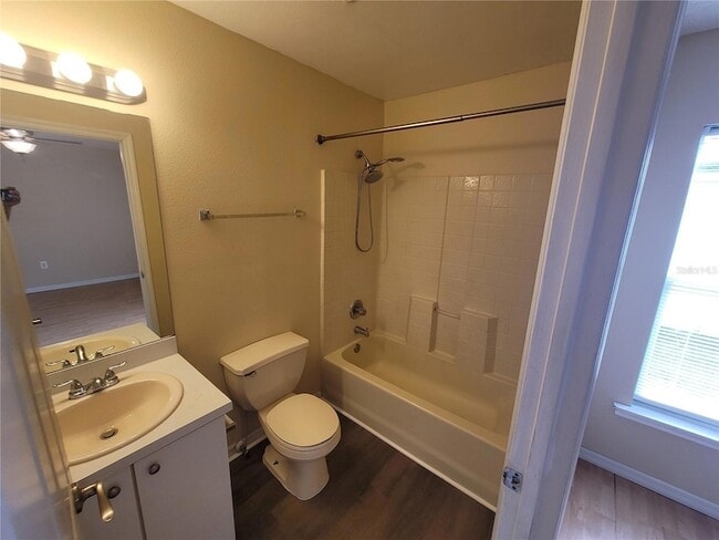 Building Photo - 723 Bobolink Ct